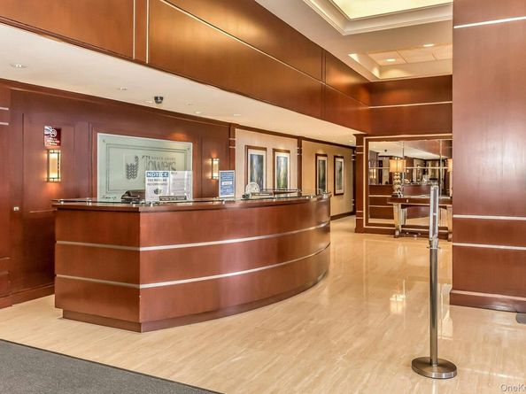 269-10 Grand Central Parkway 27T, Floral Park NY 11005