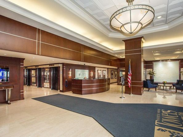 269-10 Grand Central Parkway 27T, Floral Park NY 11005