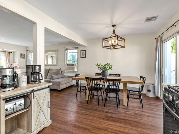 95 Wheeler Avenue, Valley Stream NY 11580