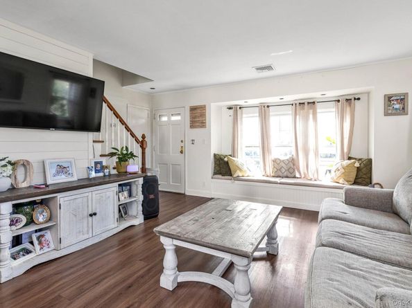 95 Wheeler Avenue, Valley Stream NY 11580