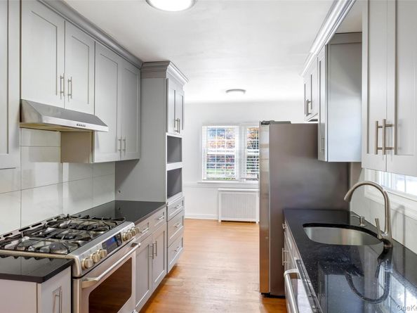 1218 Terrace Boulevard, New Hyde Park NY 11040