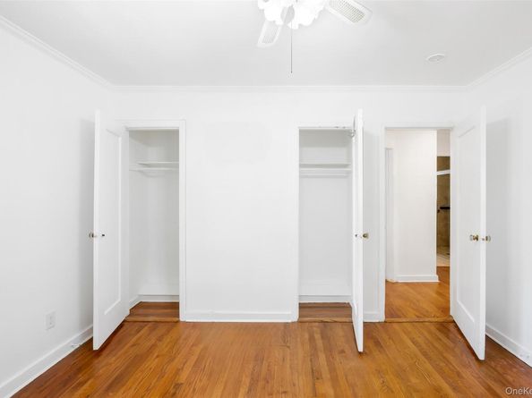 1218 Terrace Boulevard, New Hyde Park NY 11040