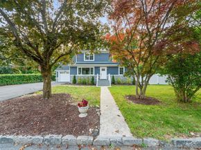 175 Edgepark Road, White Plains NY 10603