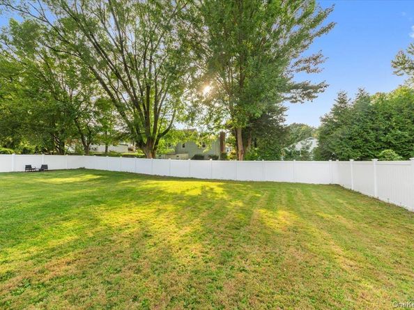 175 Edgepark Road, White Plains NY 10603