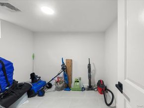 175 Edgepark Road, White Plains NY 10603