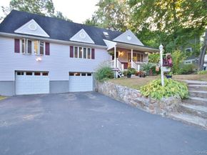 22 Richmond Place, Cortlandt Manor NY 10567