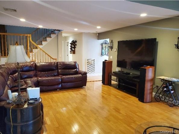 176 Avondale Drive, Centereach NY 11720
