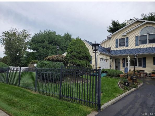 176 Avondale Drive, Centereach NY 11720