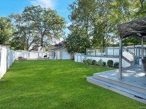 9 Pine Lane, Valley Stream NY 11581