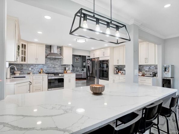 9 Pine Lane, Valley Stream NY 11581