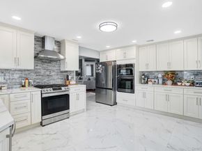 9 Pine Lane, Valley Stream NY 11581