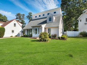 9 Pine Lane, Valley Stream NY 11581