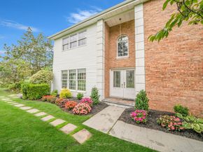 52 Hamlet Drive 52, Commack NY 11725
