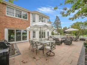52 Hamlet Drive 52, Commack NY 11725