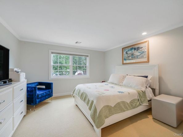 52 Hamlet Drive 52, Commack NY 11725