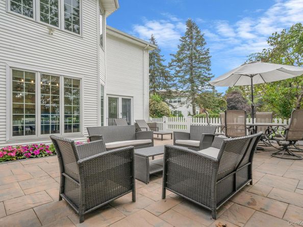 52 Hamlet Drive 52, Commack NY 11725