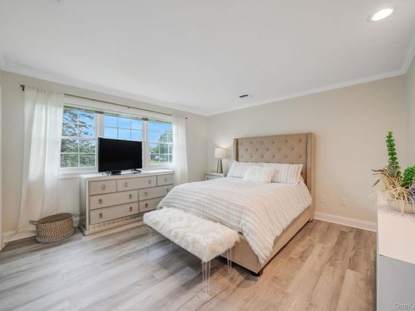 52 Hamlet Drive 52, Commack NY 11725