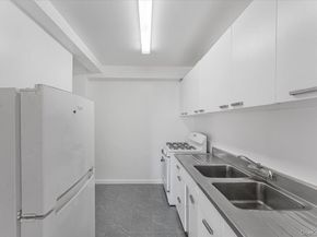 9 Fordham Hill Oval 112E, Bronx NY 10468
