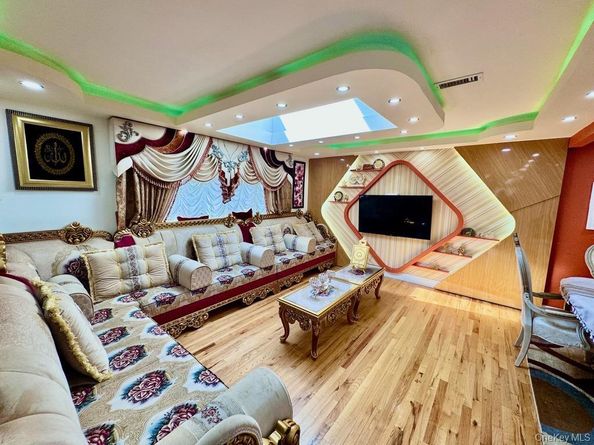 62 Walnut Road, Inwood NY 11096