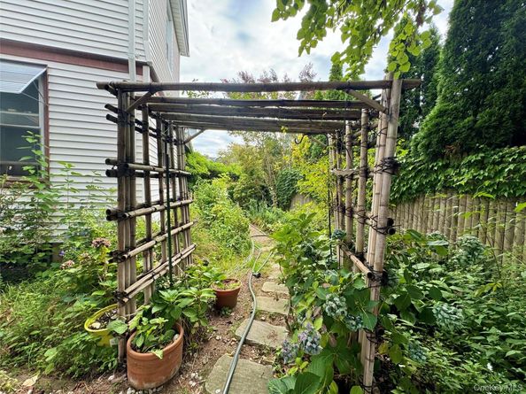 32 Herbert Avenue, Port Washington NY 11050