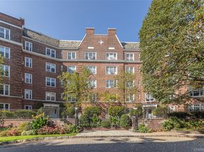6 Midland Gardens 4B, Bronxville NY 10708