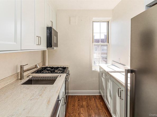 6 Midland Gardens 4B, Bronxville NY 10708