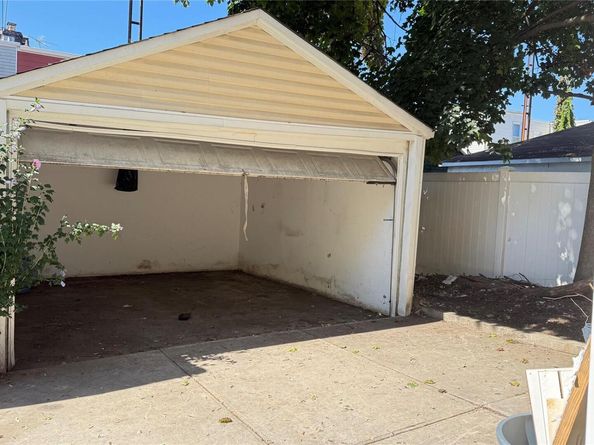 9012 77th Street, Woodhaven NY 11421