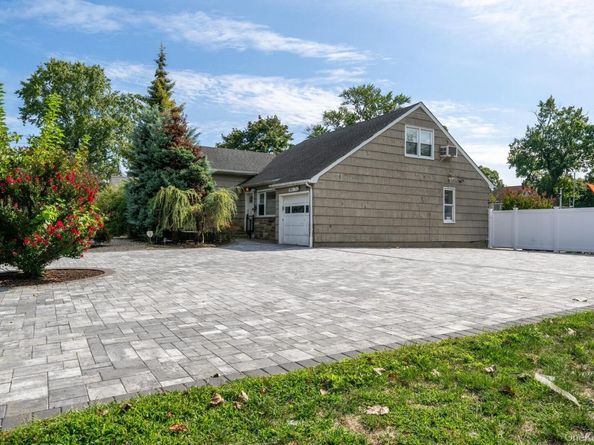316 Scranton Avenue, Lynbrook NY 11563