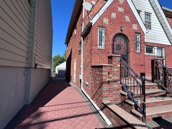 52-57 84th Street, Elmhurst NY 11373