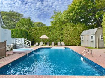 18 Alanson Lane