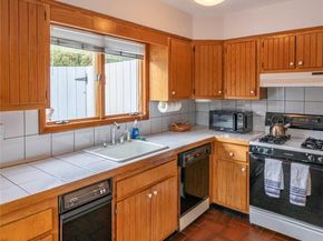 18 Alanson Lane, Hampton Bays NY 11946
