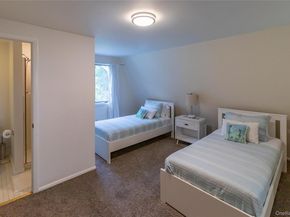 18 Alanson Lane, Hampton Bays NY 11946