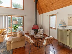 18 Alanson Lane, Hampton Bays NY 11946