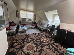 85 W Fairview Avenue, Valley Stream NY 11580