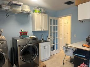 311 Riviera Parkway, Lindenhurst NY 11757