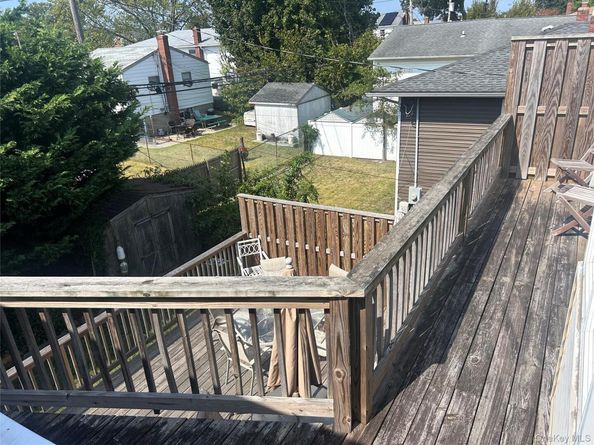 311 Riviera Parkway, Lindenhurst NY 11757