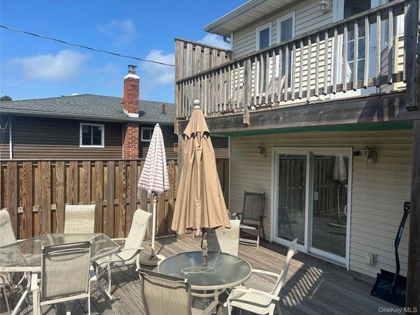 311 Riviera Parkway, Lindenhurst NY 11757