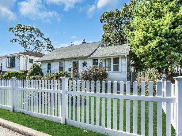 12 Washington Drive, Merrick NY 11566