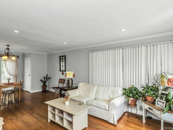 12 Washington Drive, Merrick NY 11566