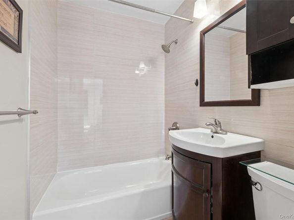 125-10 Queens Boulevard 1711, Kew Gardens NY 11415