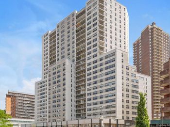 125-10 Queens Boulevard