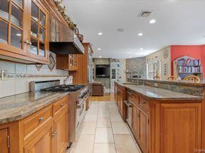 1040 Washington Avenue, Plainview NY 11803