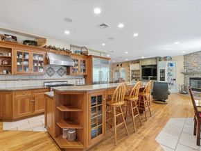 1040 Washington Avenue, Plainview NY 11803