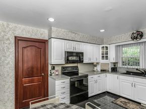 84 Horton Place, Syosset NY 11791