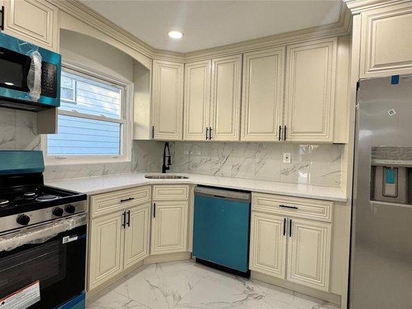 18918 Tioga Drive, Jamaica NY 11412