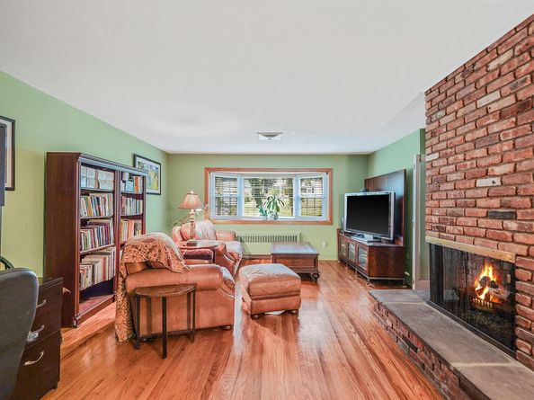 3 Tanyard Lane, Huntington NY 11743