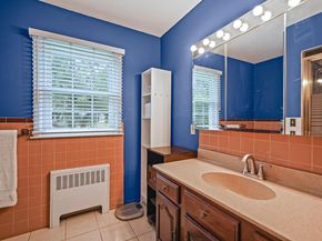 3 Tanyard Lane, Huntington NY 11743