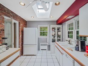 3 Tanyard Lane, Huntington NY 11743
