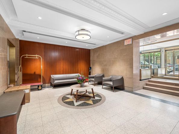 235 W 102nd Street 11O, New York (Manhattan) NY 10025
