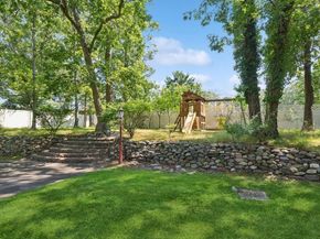 7 Mortimer Street, Westhampton Beach NY 11978